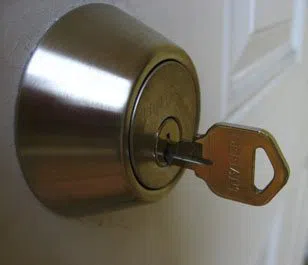 Plantsville Locksmith Service Plantsville, CT 860-544-9075 - 13-Key-Broke-In-Lock